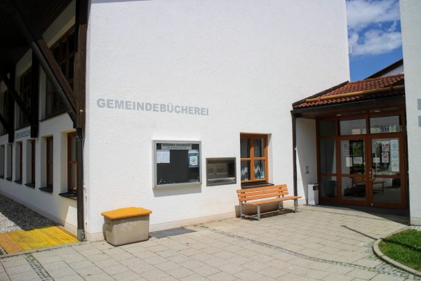 Gemeindebücherei im Bürgerhaus Neukeferloh