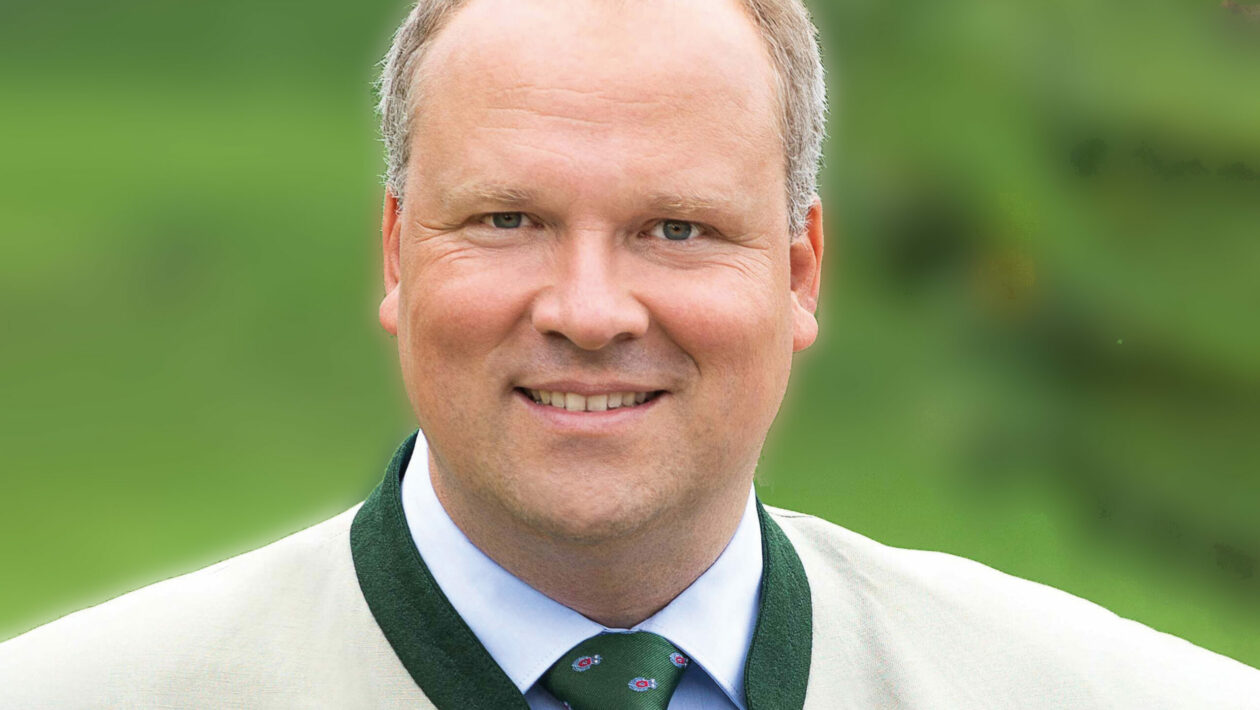 Dr Christoph Goebel