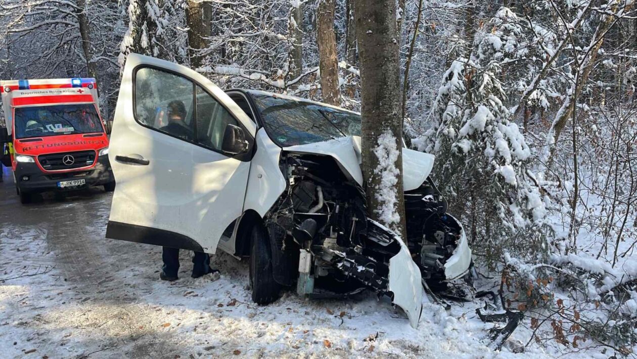 Schwerer Verkehrsunfall bei Möschenfeld