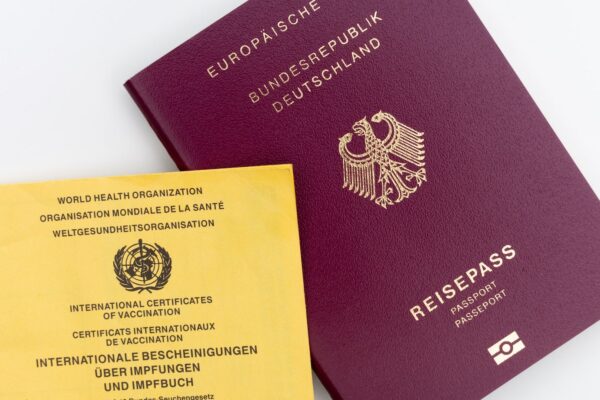 Sommerferien 2025: Rechtzeitig neue Reisedokumente beantragen