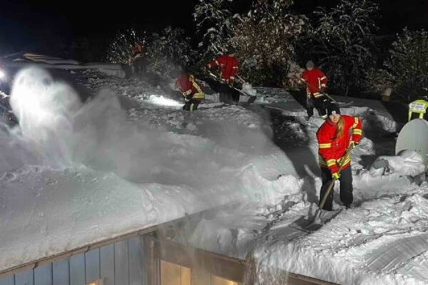 Feuerwehr Grasbrunn im Schneeräumeinsatz