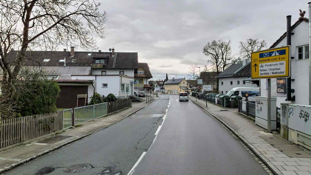 Einbahnstraße auf B 471 in Putzbrunn